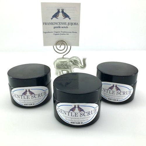 2 Dirty Birds handcrafted gentle face scrub