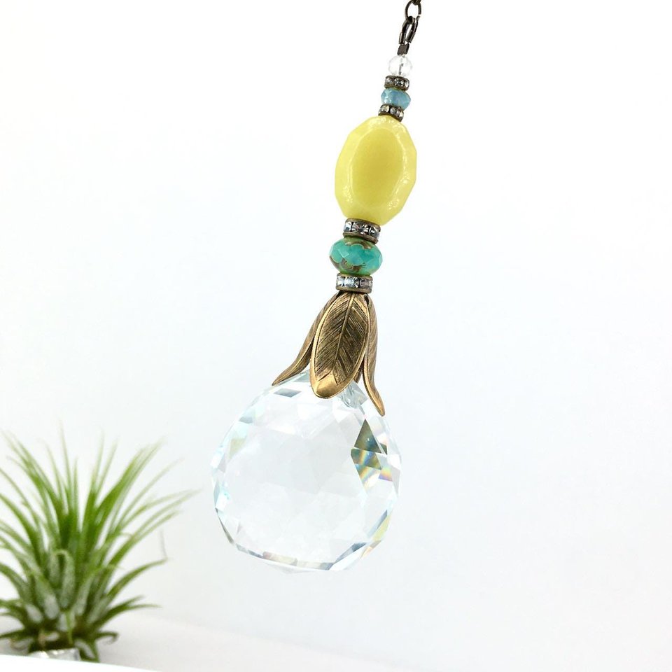 Lemon Jade Crystal Sun Catcher: 30mm Rainbow Prism Window Garden Decor