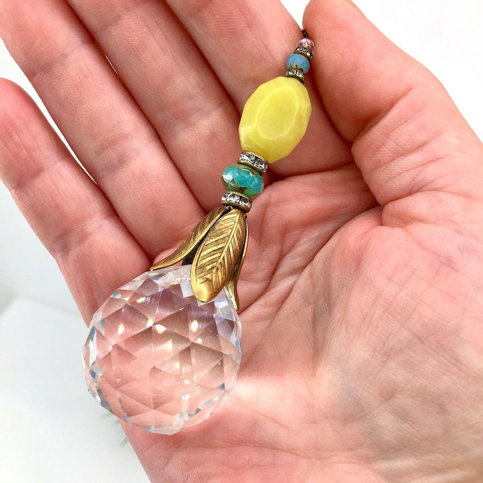Lemon Jade Crystal Sun Catcher: 30mm Rainbow Prism Window Garden Decor