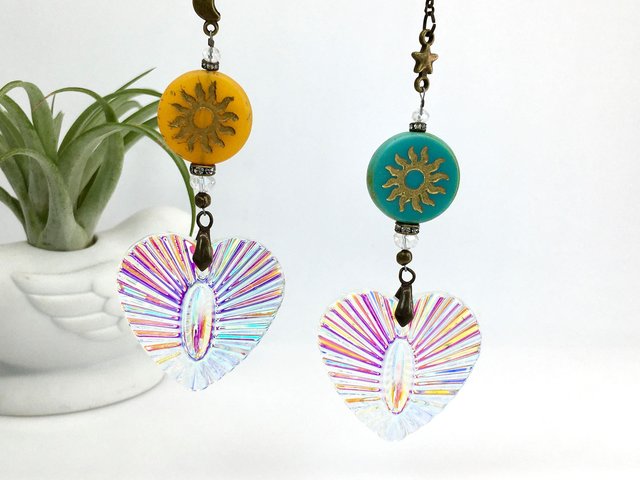Sun Catcher, Fluted Crystal Heart, Crystal Hanging for Windows, Rainbow Maker, LG 50mm, Home, Garden, Valentine, Gift, 2 DirtyBirds Boutique